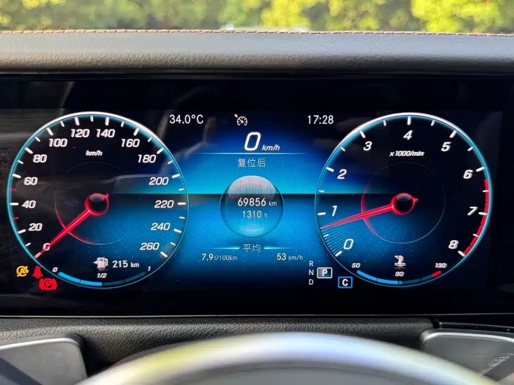 Mercedes-Benz GLB 2022 — фото 15