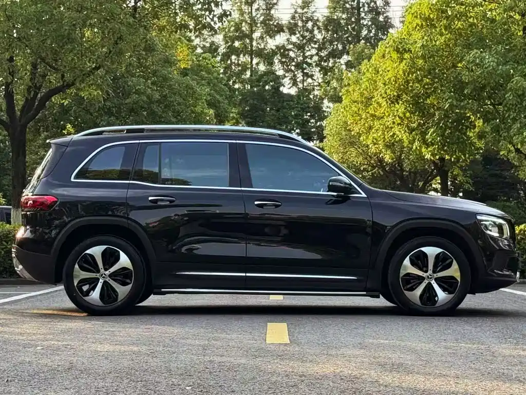 Mercedes-Benz GLB 2022 — фото 4