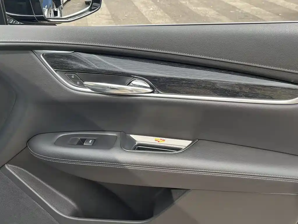 Cadillac XT5 2020 — фото 13