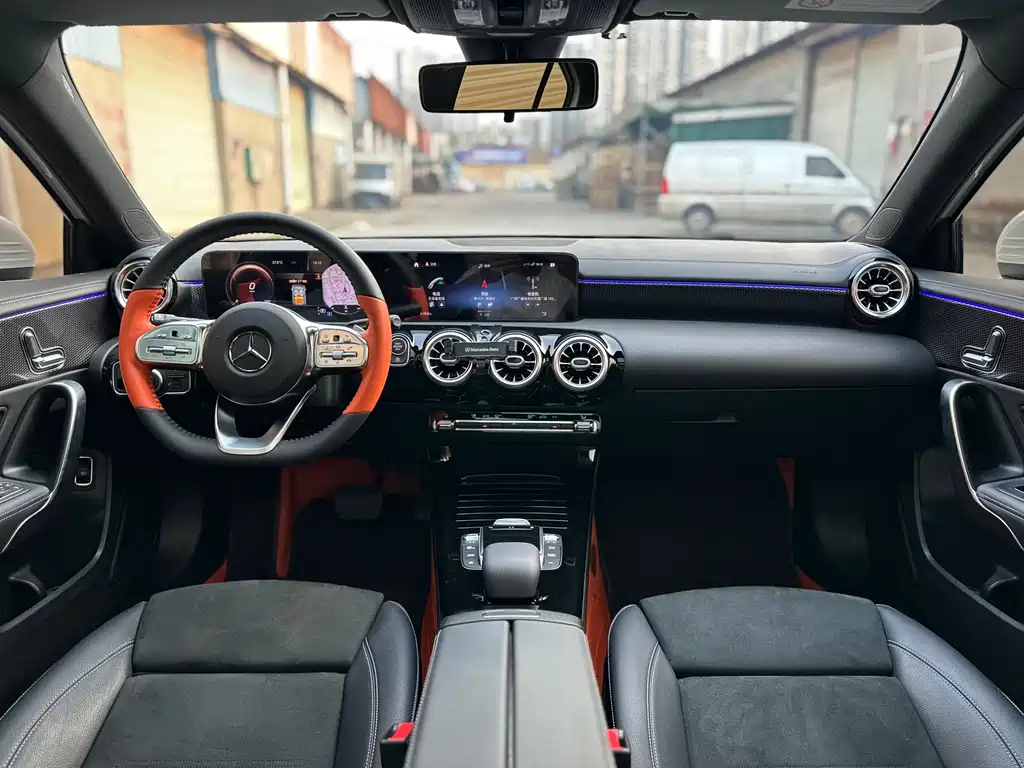 Mercedes-Benz A-Class 2021 — фото 12