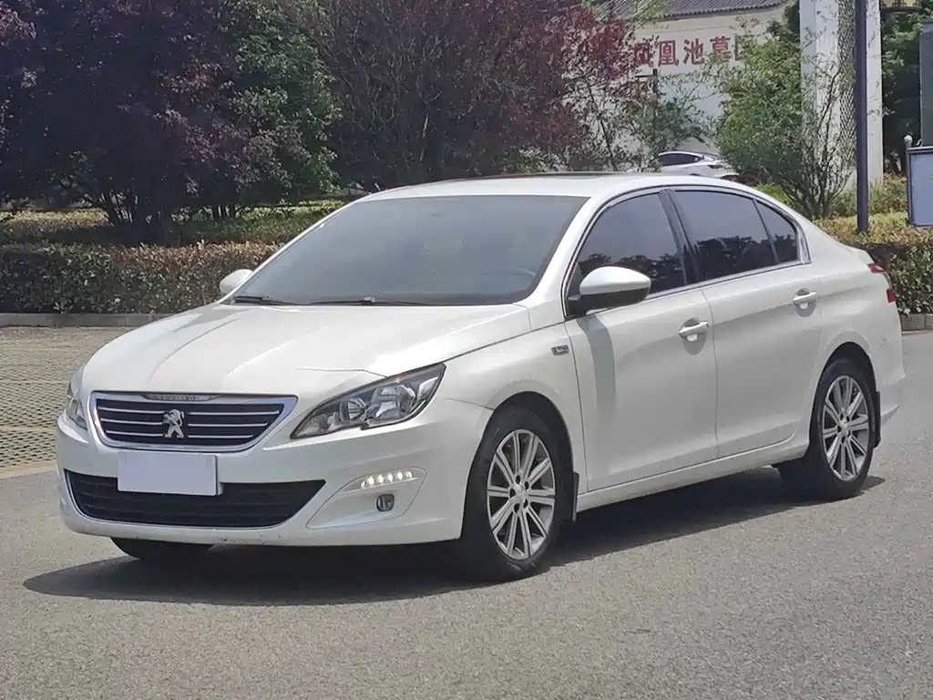 Peugeot 408 2016 — фото 1