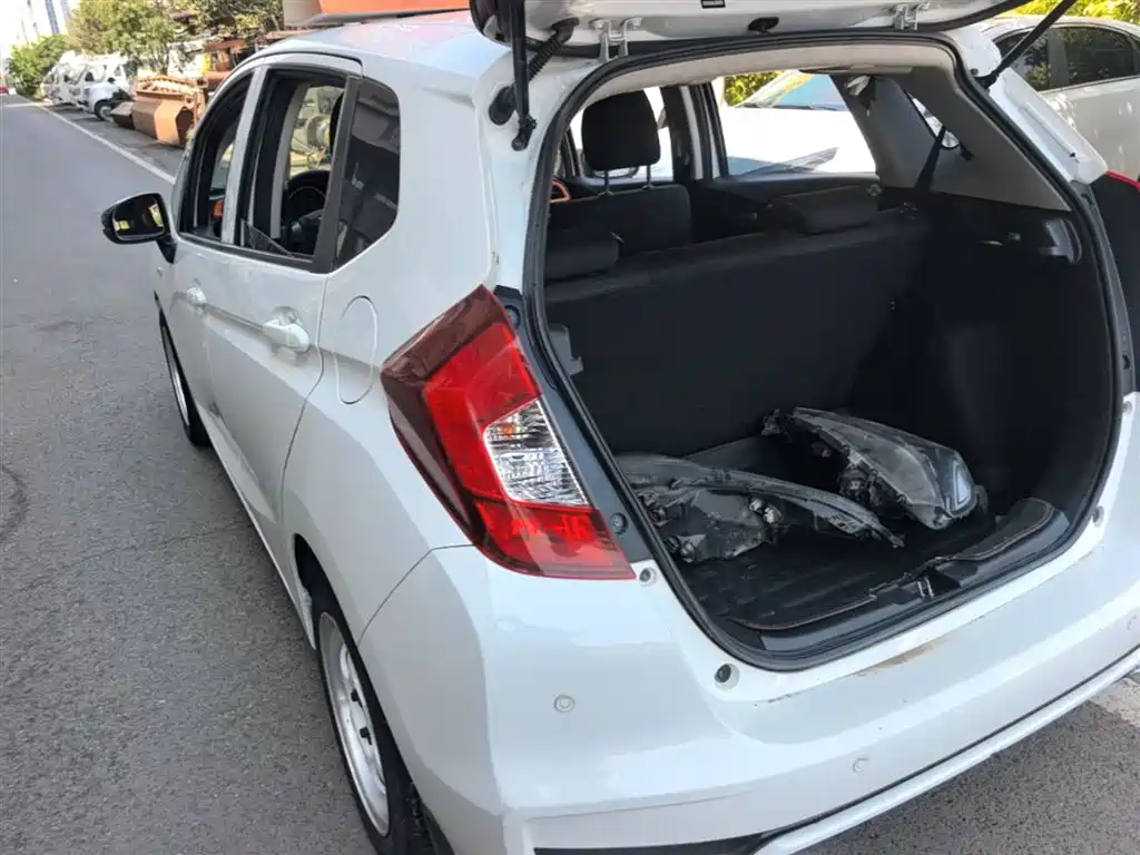Honda Fit 2018 — фото 5