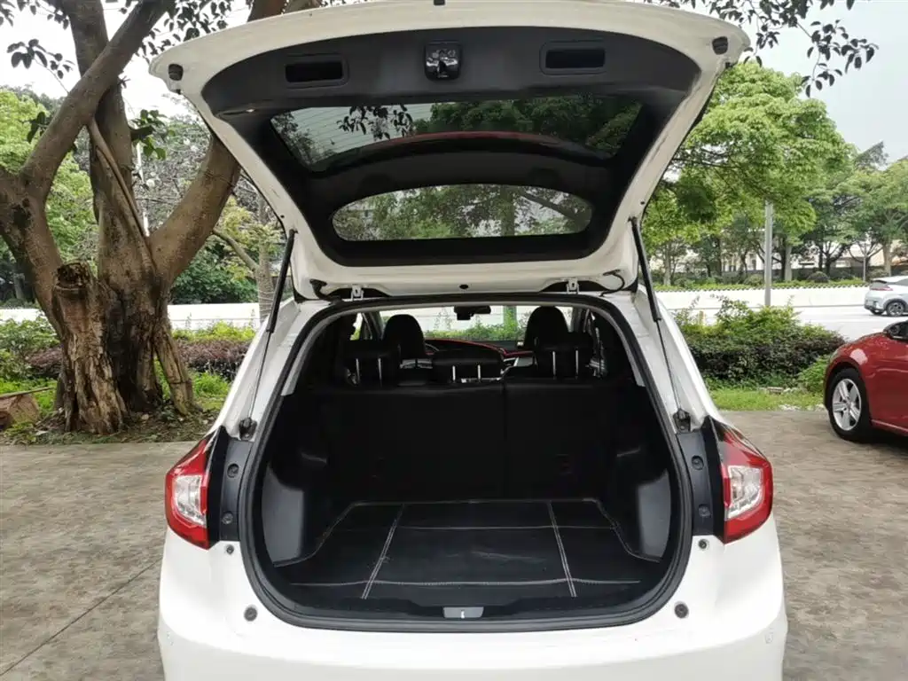 Honda Jade 2015 — фото 19