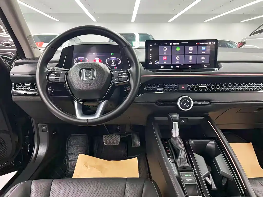 Honda Accord 2024 — фото 17