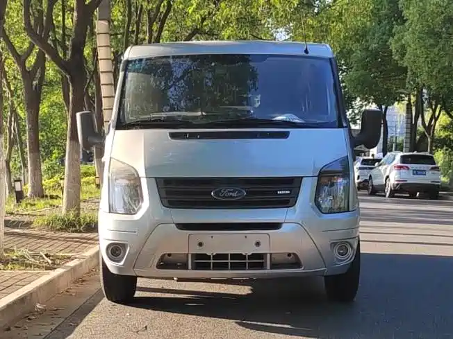 Ford Transit Custom 2018 — фото 11