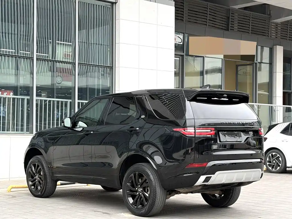 Land Rover Discovery 2019 — фото 8