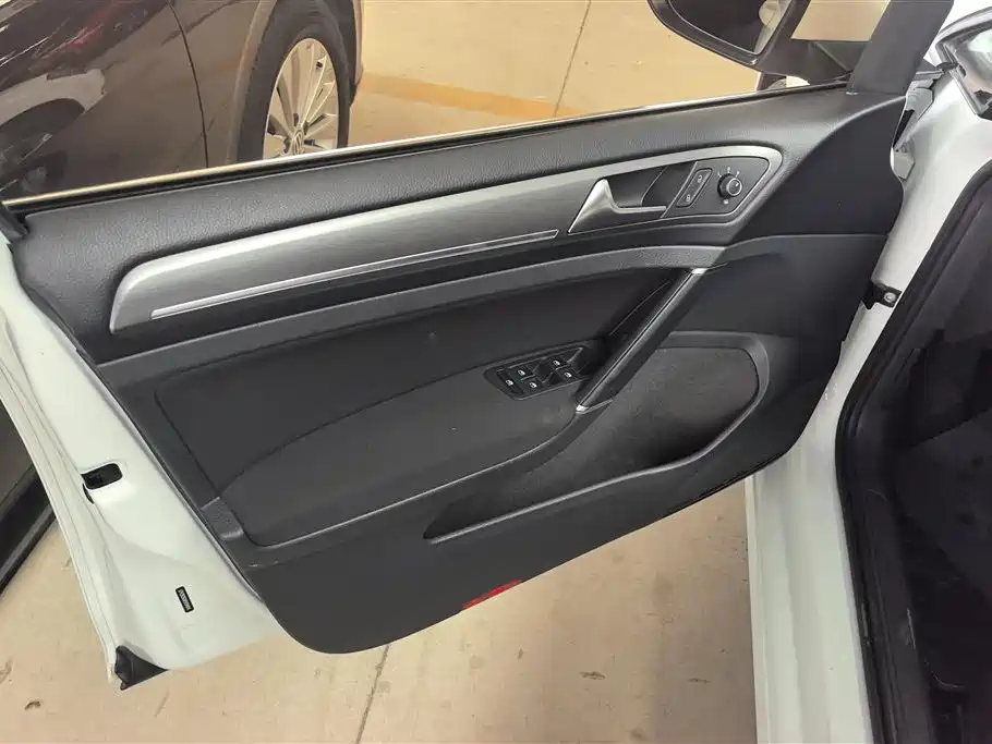 Volkswagen Golf 2016