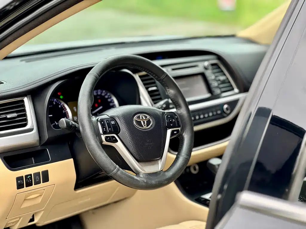 Toyota Highlander 2019 — фото 13