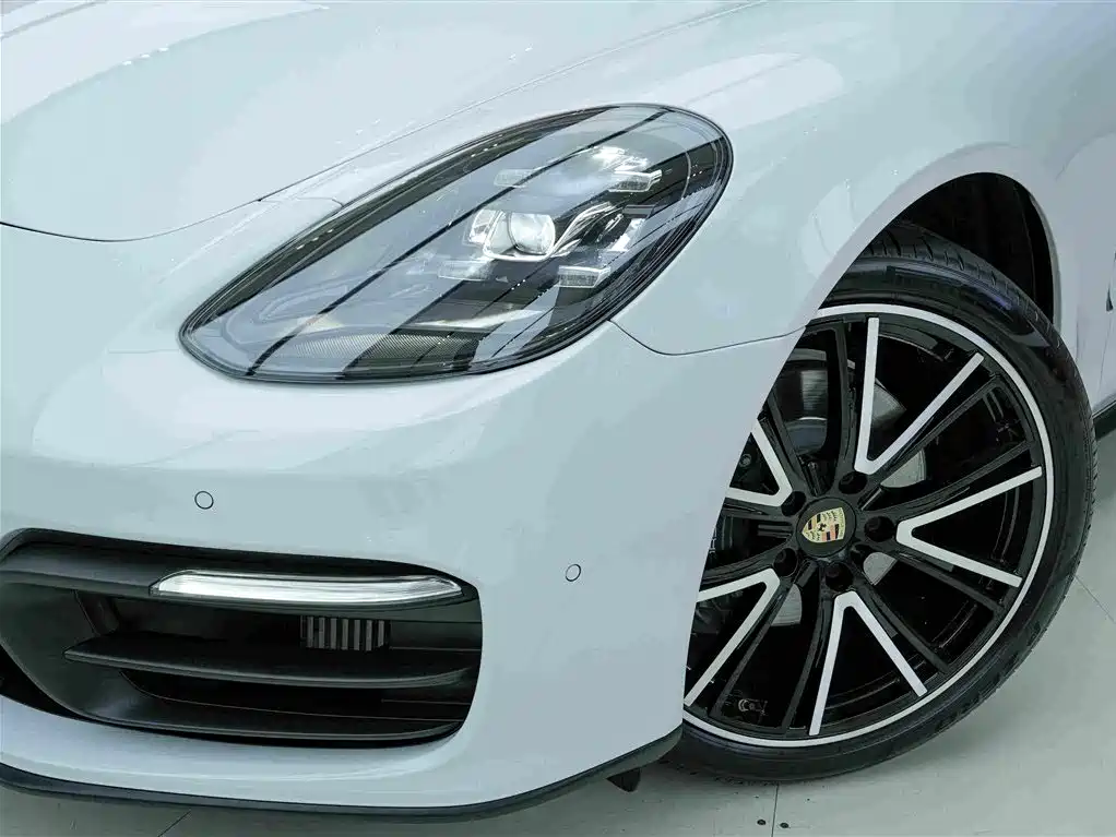 Porsche Panamera 2022 — фото 19