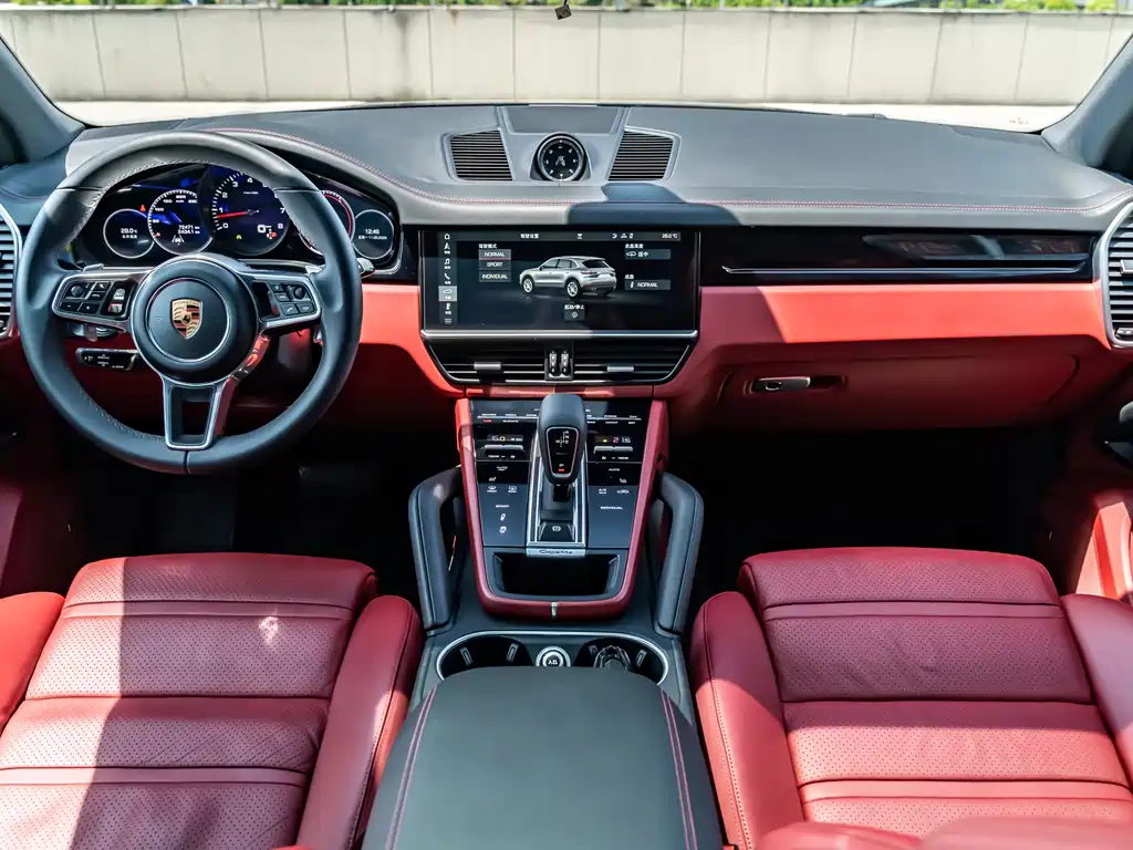 Porsche Cayenne 2018 — фото 22