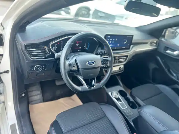 Ford Focus 2021