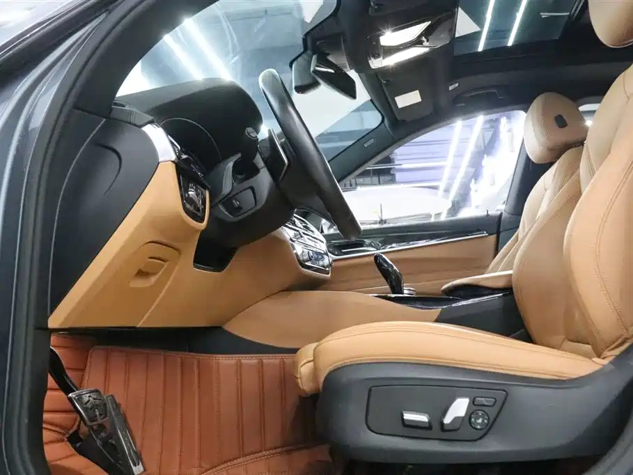 BMW 6 Series GT 2020 — фото 14
