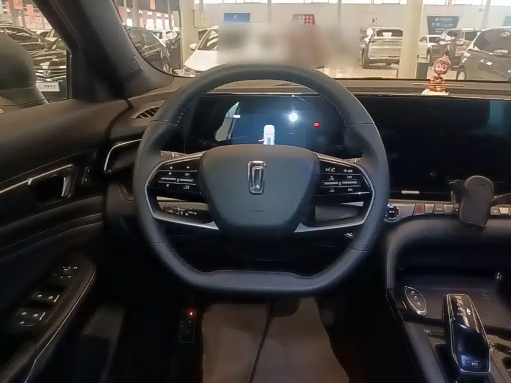 Bestune T55 2022 — фото 11