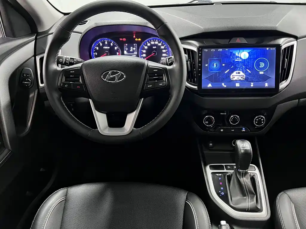 Hyundai ix25 2018 — фото 12