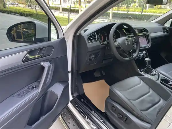 Volkswagen Tiguan L 2019