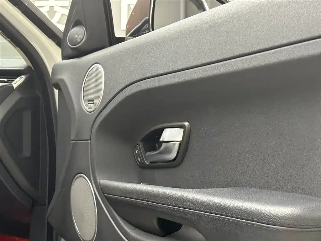 Land Rover Evoque 2014 — фото 14