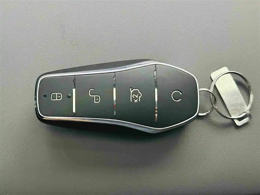 BYD Seal 07 DM-i 2025 — фото 13