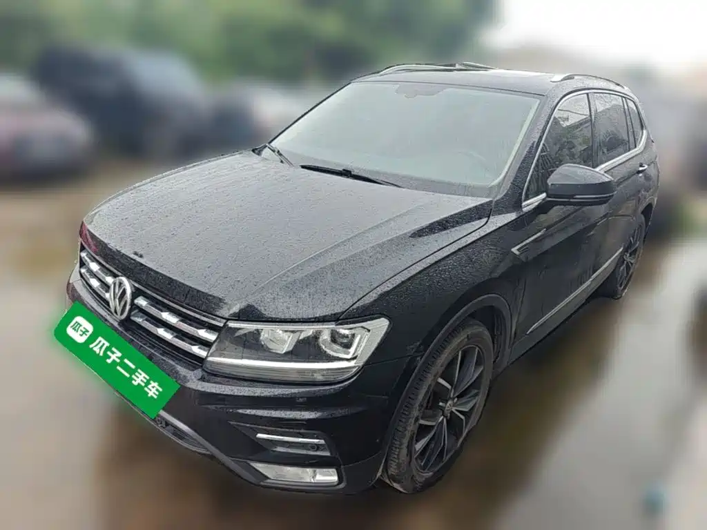 Volkswagen Tiguan L 2020 — фото 1