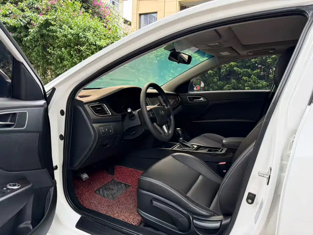 Hyundai Mistra 2016 — фото 4