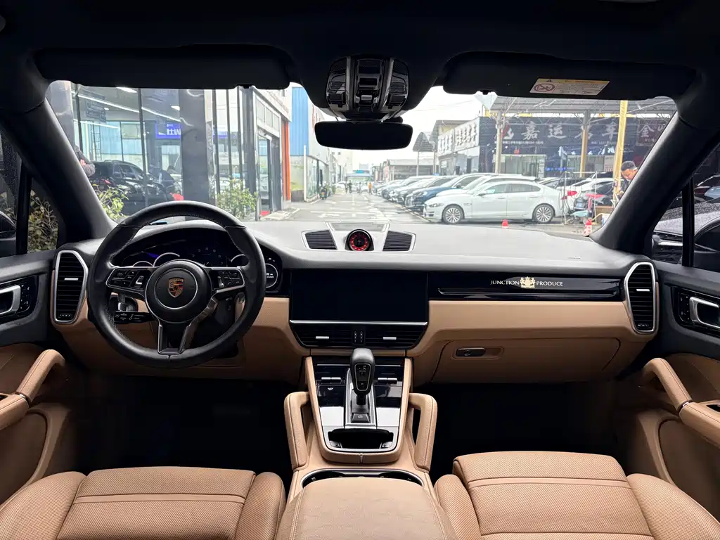 Porsche Cayenne 2018 — фото 9