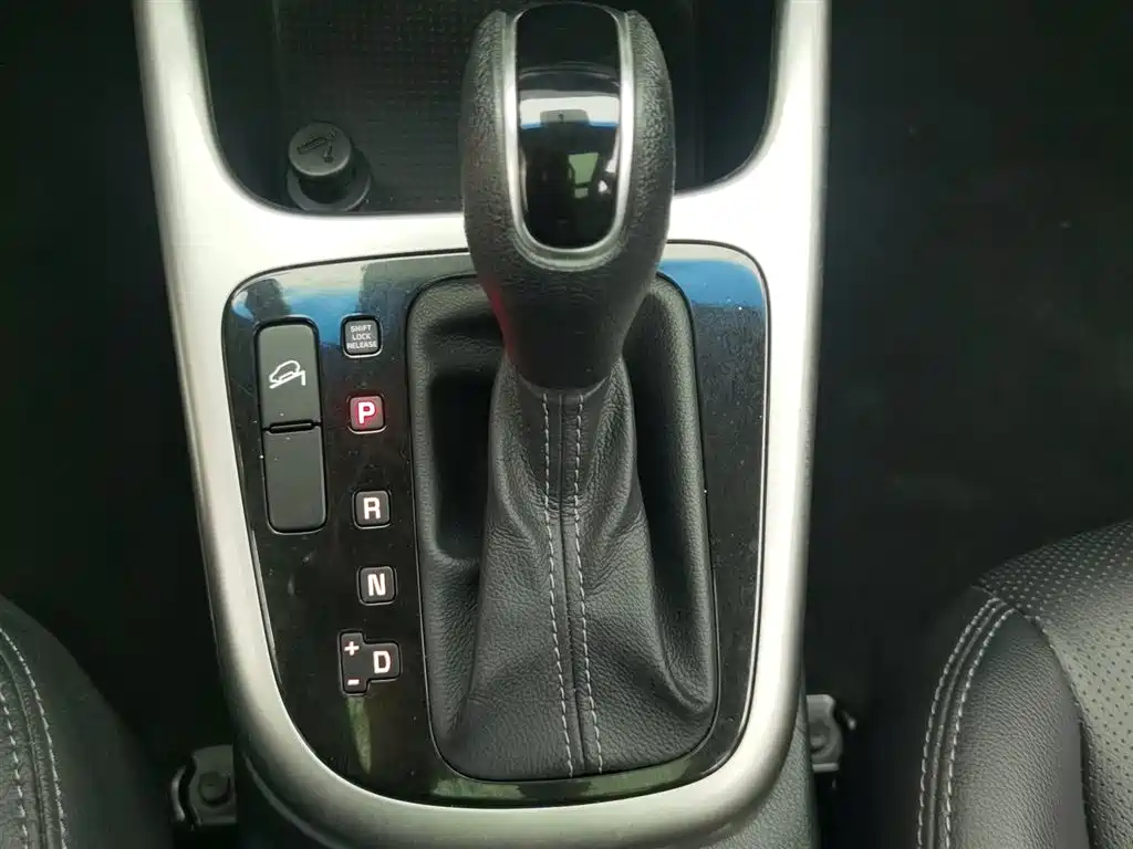 Kia KX3 2015 — фото 13