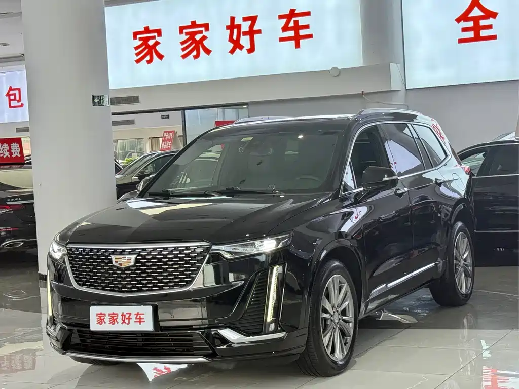Cadillac XT6 2021 — фото 1