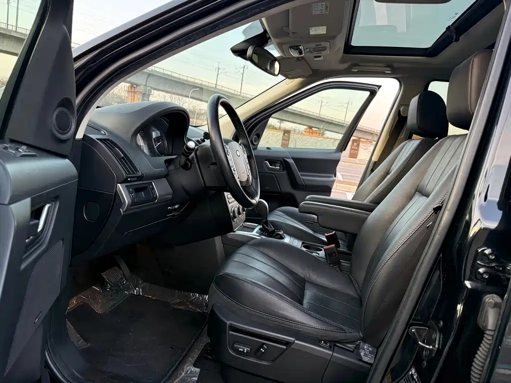 Land Rover Freelander 2 2013 — фото 10
