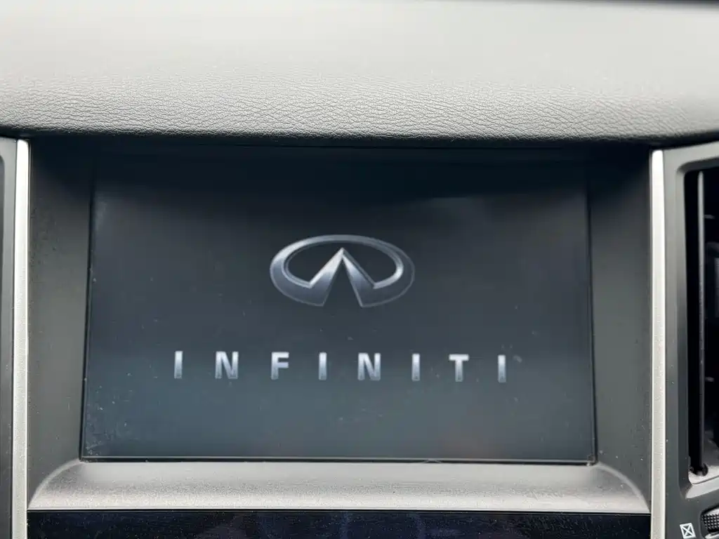 Infiniti Q50 2015 — фото 17
