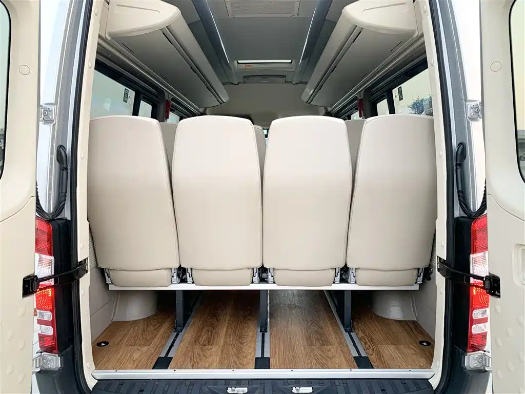 Mercedes-Benz Sprinter 2020 — фото 20