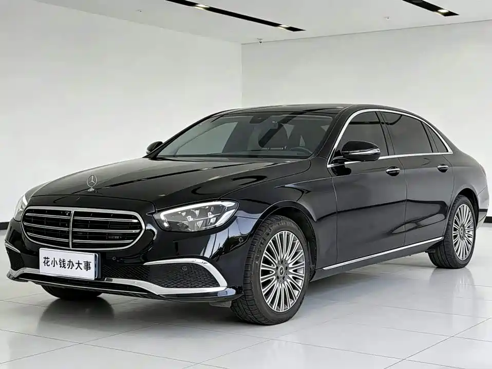 Mercedes-Benz E-Class 2022 — фото 2