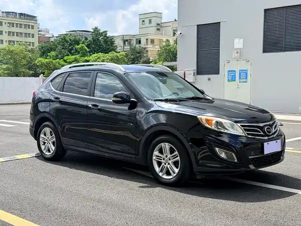 GAC Trumpchi GS5 2014