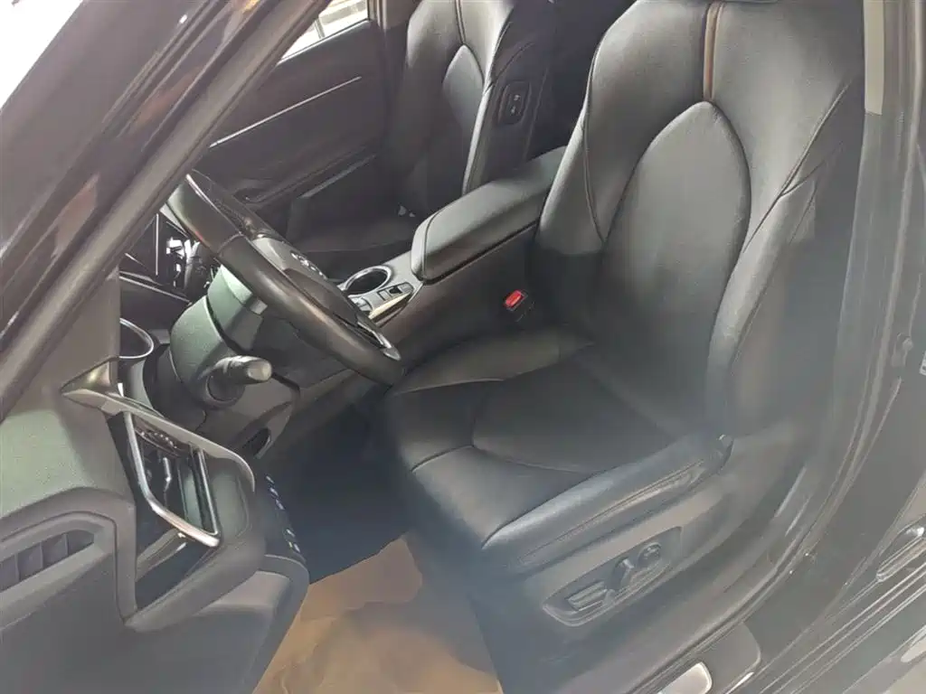 Toyota Camry 2021 — фото 15