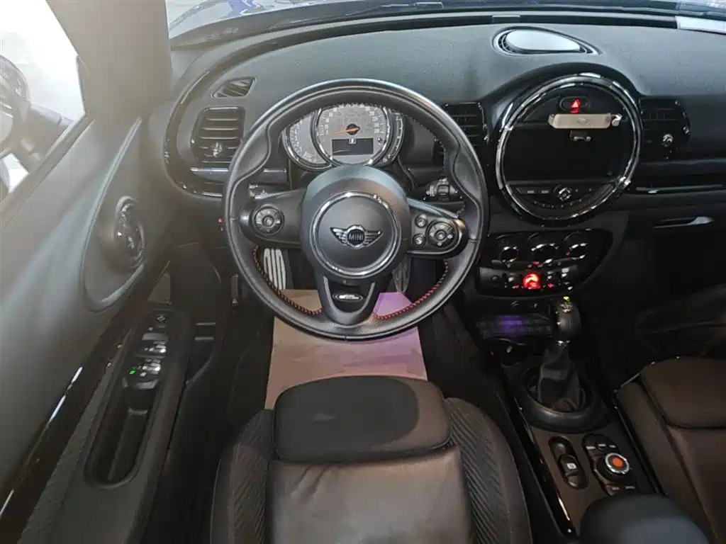 MINI Clubman 2018 — фото 11