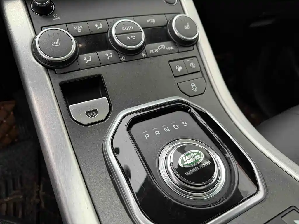 Land Rover Evoque 2018 — фото 24