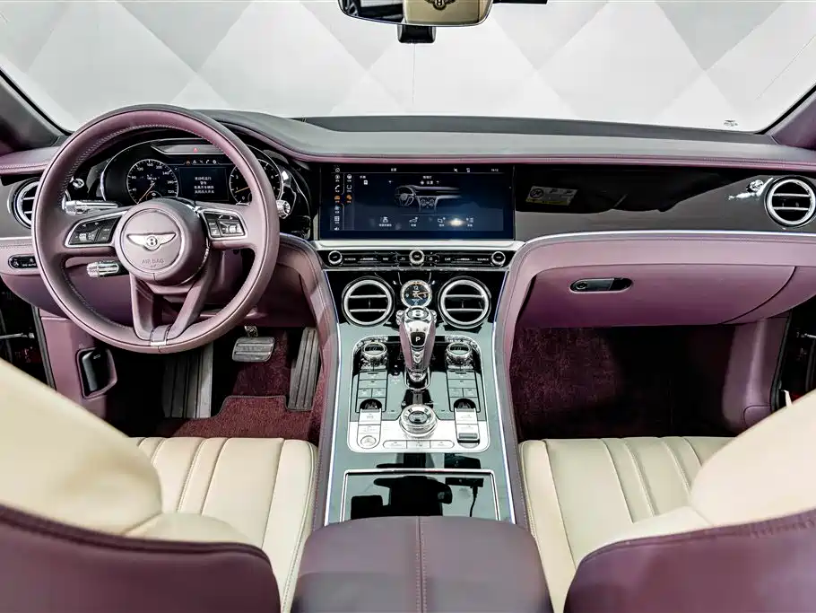 Bentley Continental 2023 — фото 16