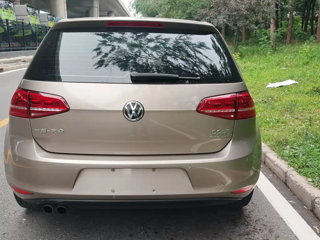 Volkswagen Golf 2016