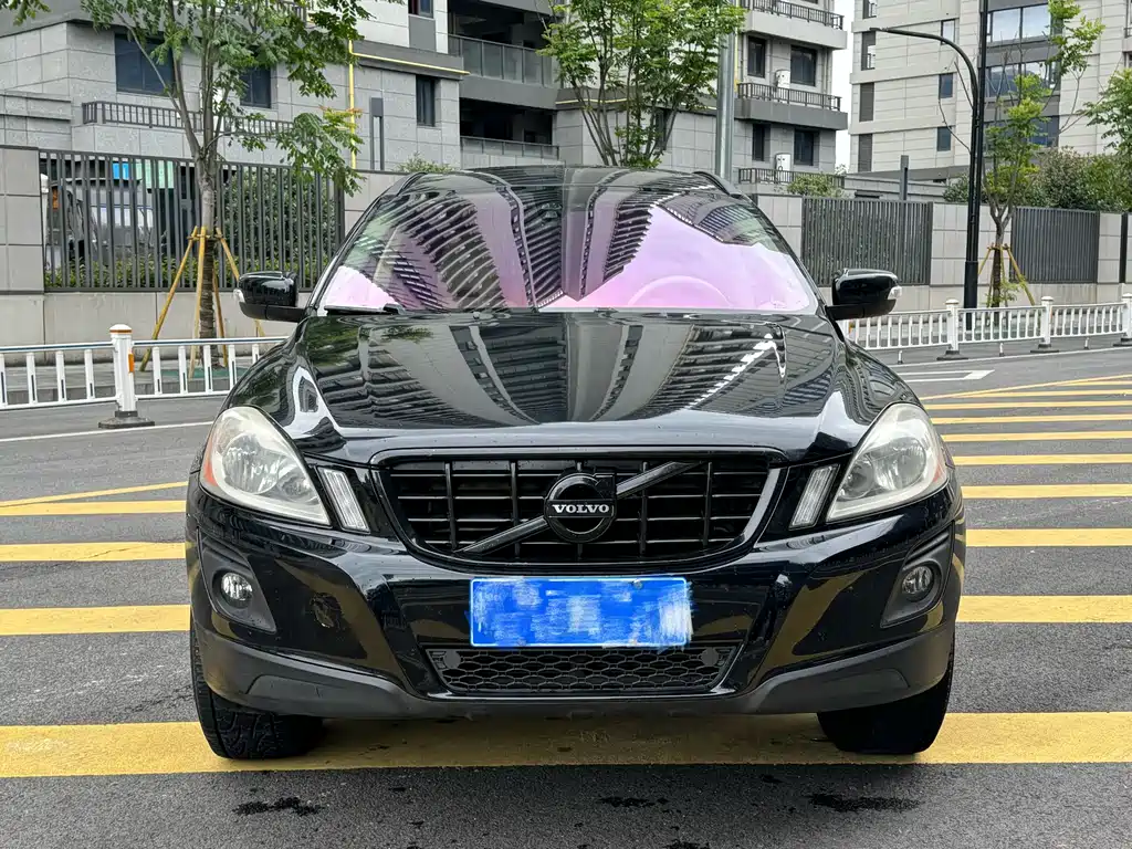 Volvo XC60 2010 — фото 2