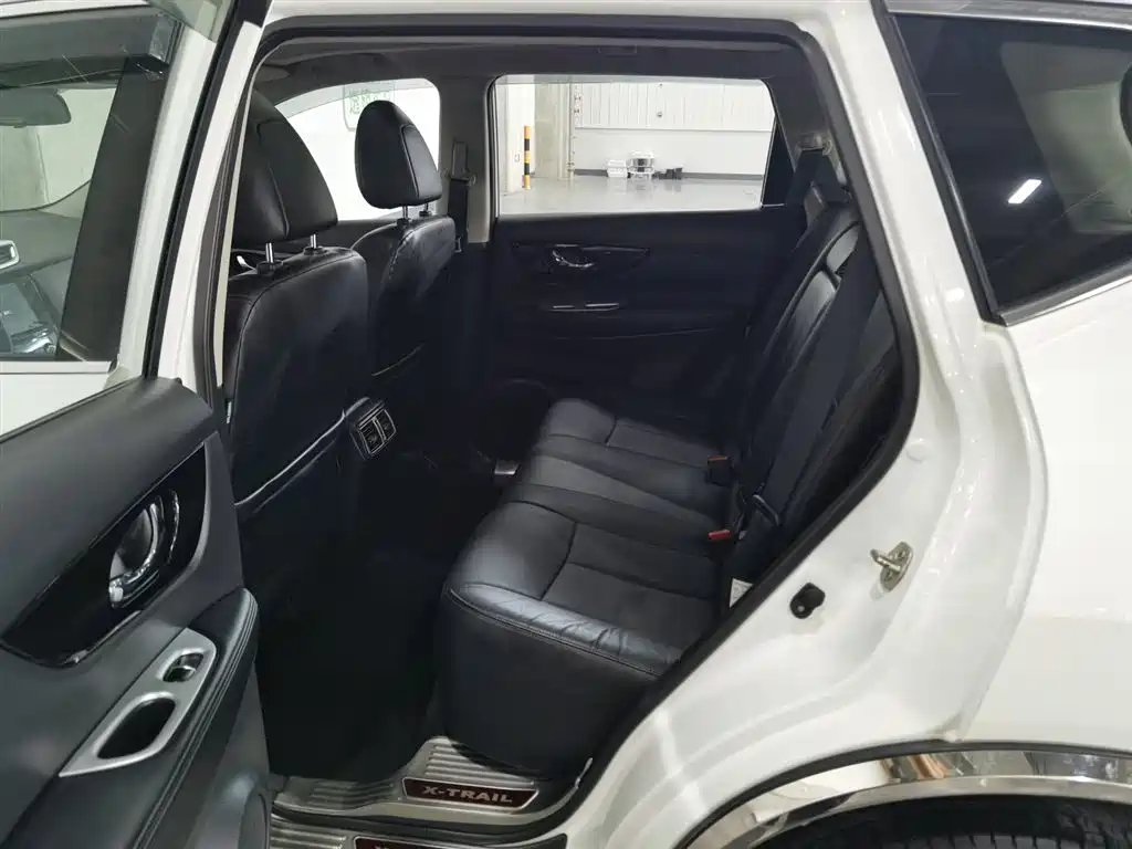 Nissan X-Trail 2019 — фото 15