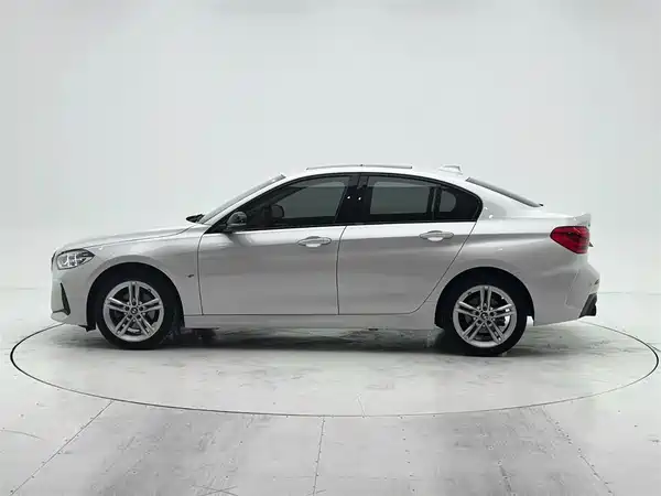 BMW 1 Series 2021