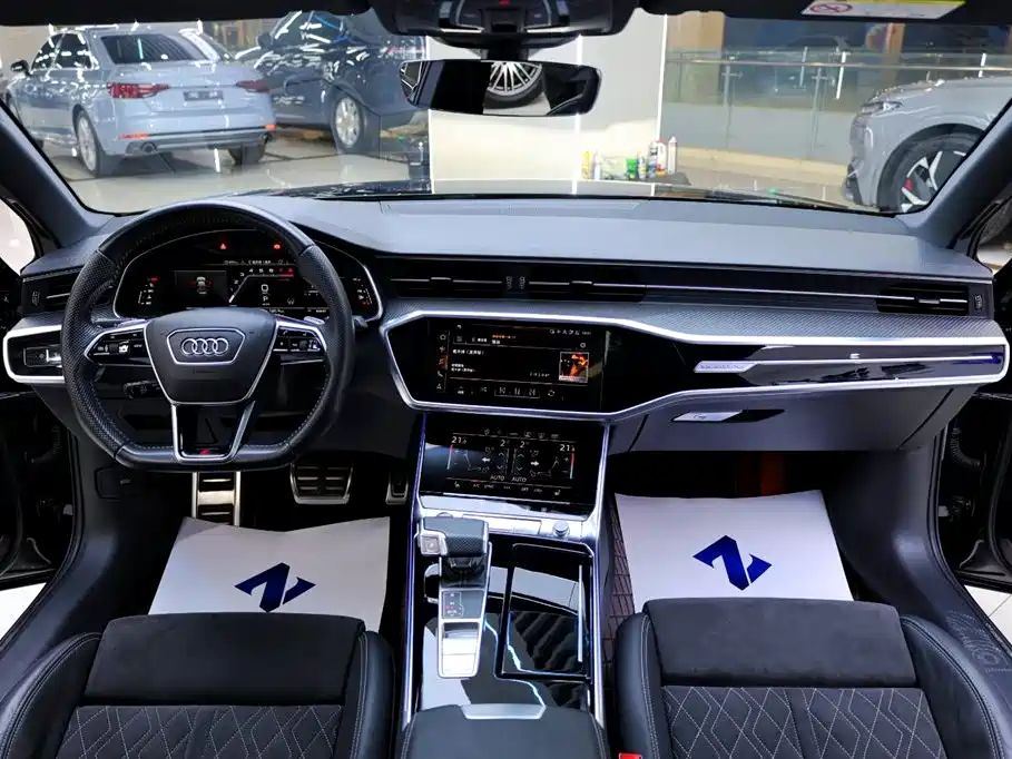 Audi S6 2020 — фото 21