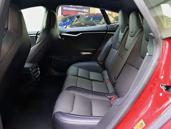 Tesla Model S 2017