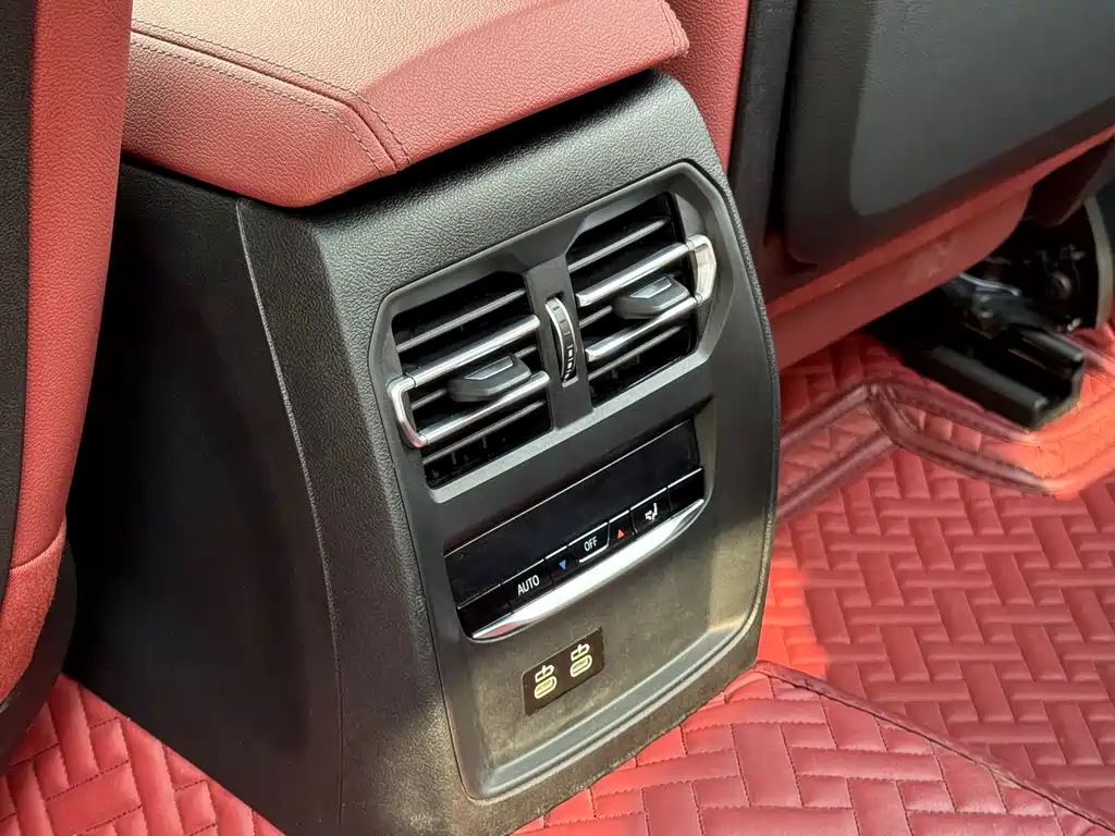 BMW 3 Series 2021 — фото 19