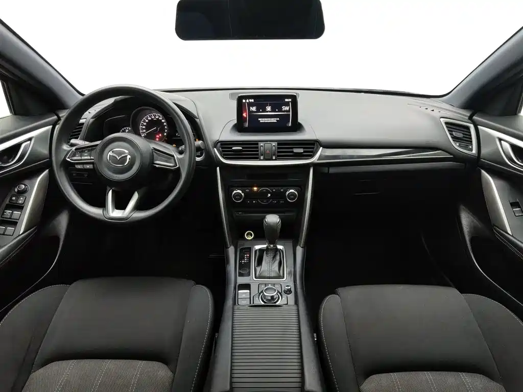 Mazda CX-4 2018 — фото 5