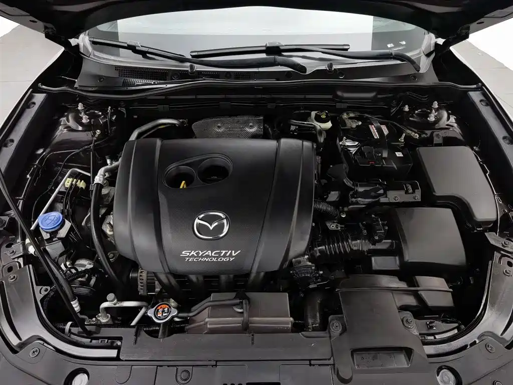 Mazda CX-4 2018 — фото 6