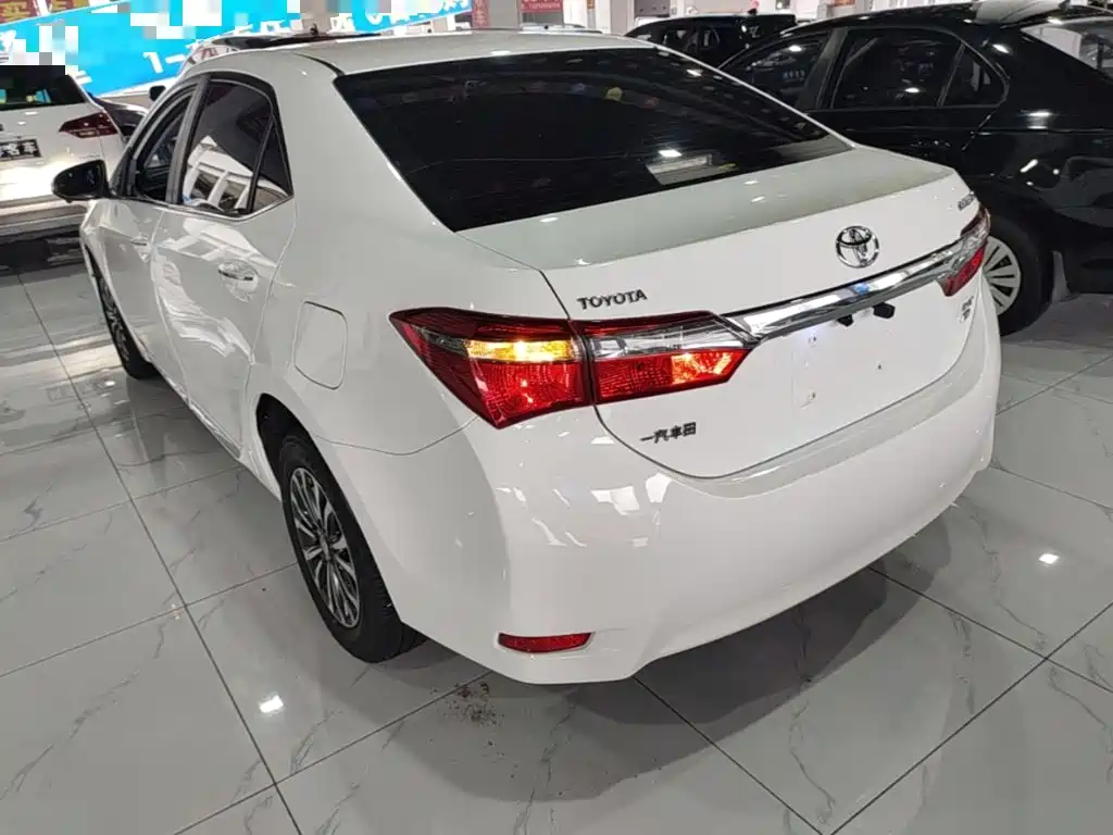 Toyota Corolla 2019 — фото 5
