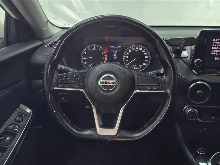 Nissan Sylphy 2020 — фото 15