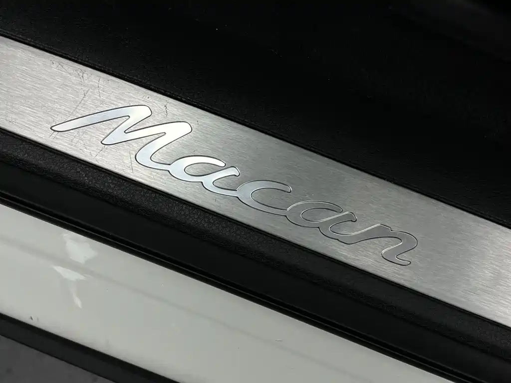 Porsche Macan 2016 — фото 17
