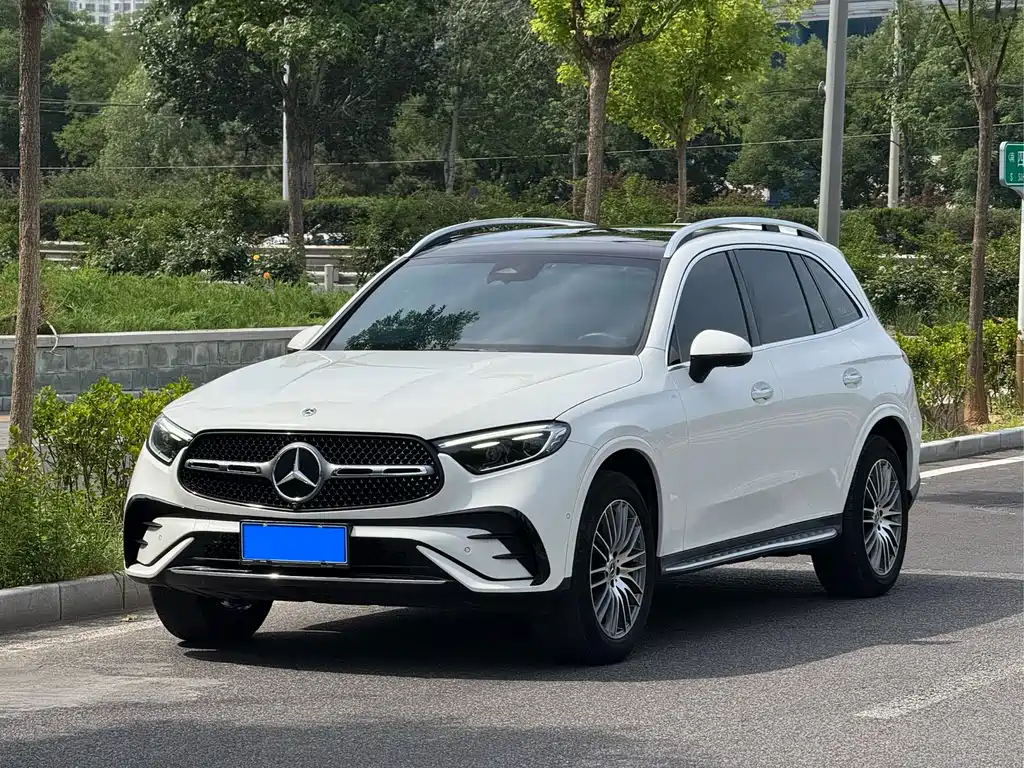 Mercedes-Benz GLC 2023 — фото 1