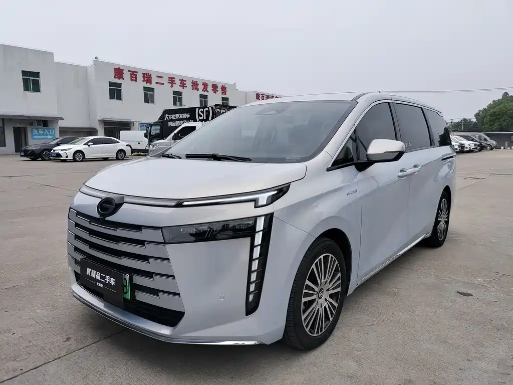 GAC Motor E8 PHEV 2024 — фото 1