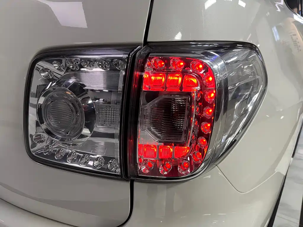 Nissan Patrol 2017 — фото 12